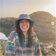 Estudiante de ultimo curso de Educación Peimaria para dar apoyo de inglés o nivel basico de asignaturas generales